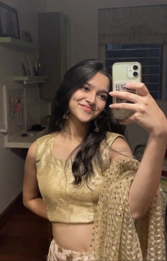 Analyst checking premium finance dashboards